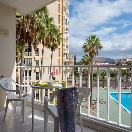 Y2e Lovely Pool View!! Close To Beach Apartment *