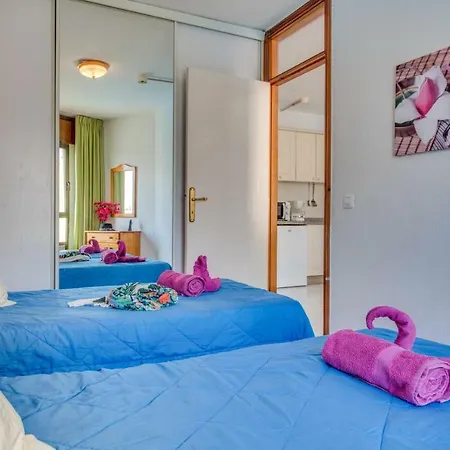 Y2e Lovely Pool View!! Close To Beach Apartment